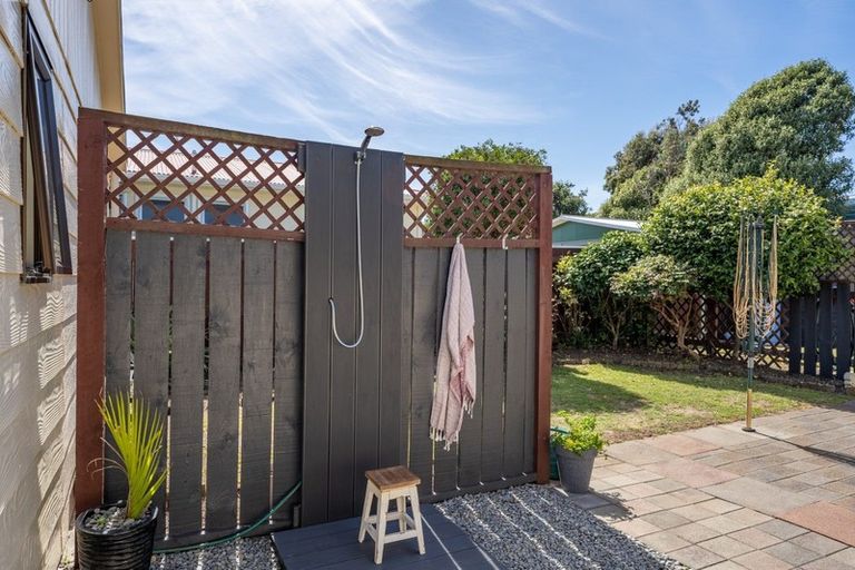 Photo of property in 20 Health Camp Road, Otaki Beach, Otaki, 5512