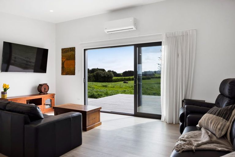 Photo of property in 203 Kakaramea Road, Kakaramea, Patea, 4598