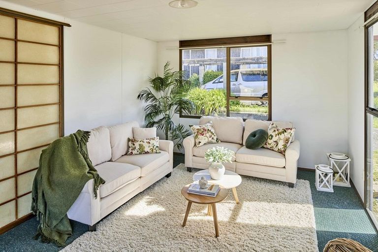 Photo of property in 71 Conclusion Street, Ascot Park, Porirua, 5024