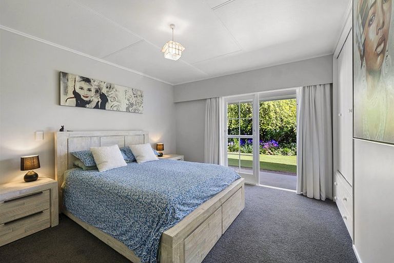 Photo of property in 29 Nevada Drive, Merrilands, New Plymouth, 4312