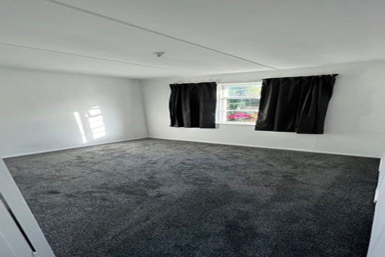 Photo of property in 43 Rosier Road, Glen Eden, Auckland, 0602