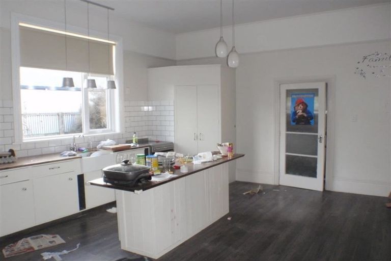 Photo of property in 9 High Street, Hawarden, 7385