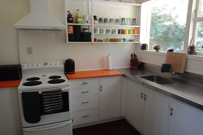 Photo of property in 19a Willis Grove, Wainuiomata, Lower Hutt, 5014