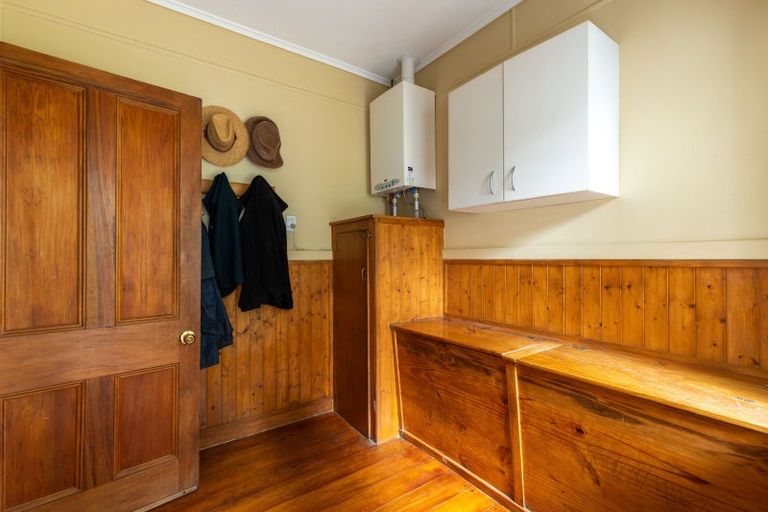 Photo of property in 1 Kahikatea Street, Inglewood, 4330