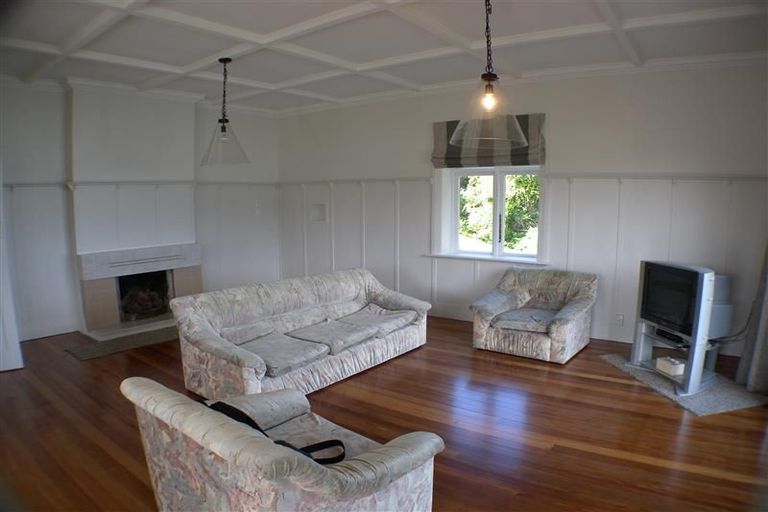 Photo of property in 7 Ngaio Street, Macandrew Bay, Dunedin, 9014