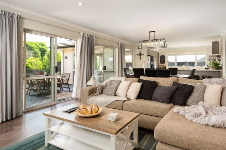 Photo of property in 23 Mortlake Heights, Pyes Pa, Tauranga, 3112