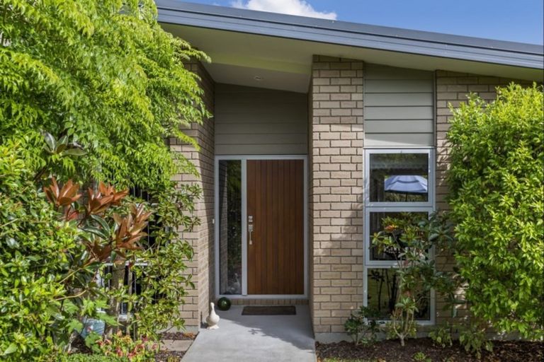 Photo of property in 14 Beachwood Drive, Hatfields Beach, Orewa, 0931