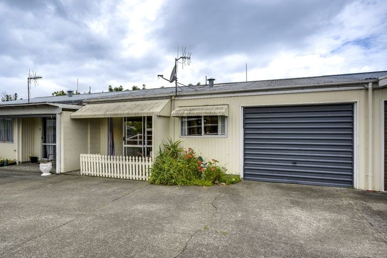 Photo of property in 2/11 Hereford Place, Tamatea, Napier, 4112
