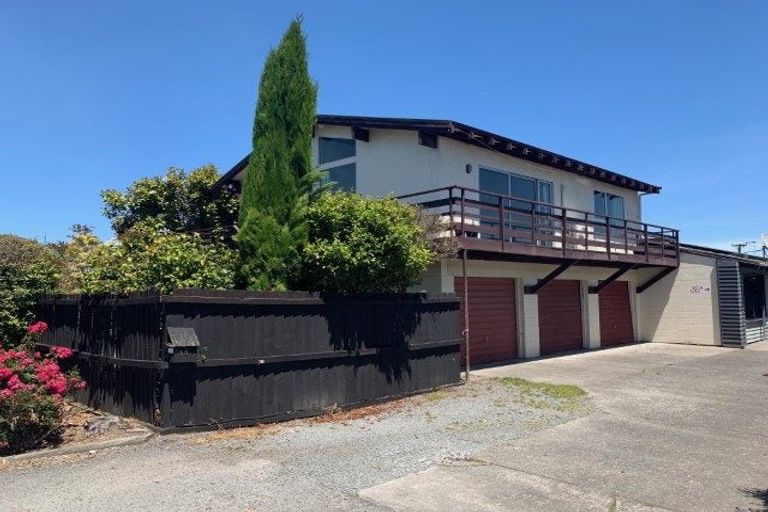 Photo of property in 35 Kinleys Lane, St Albans, Christchurch, 8014