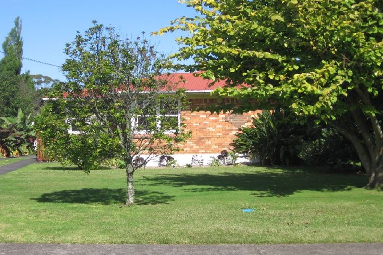 Photo of property in 4 Lansdown Avenue, Papatoetoe, Auckland, 2025