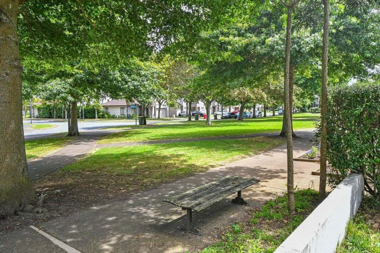 Photo of property in 53 Bruce Pulman Drive, Takanini, 2112