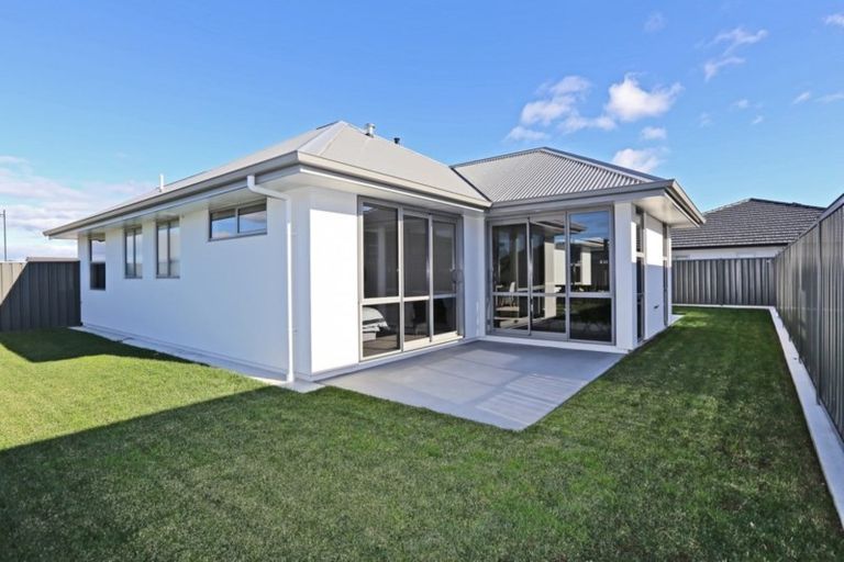Photo of property in 18 Pelorus Avenue, Poraiti, Napier, 4112