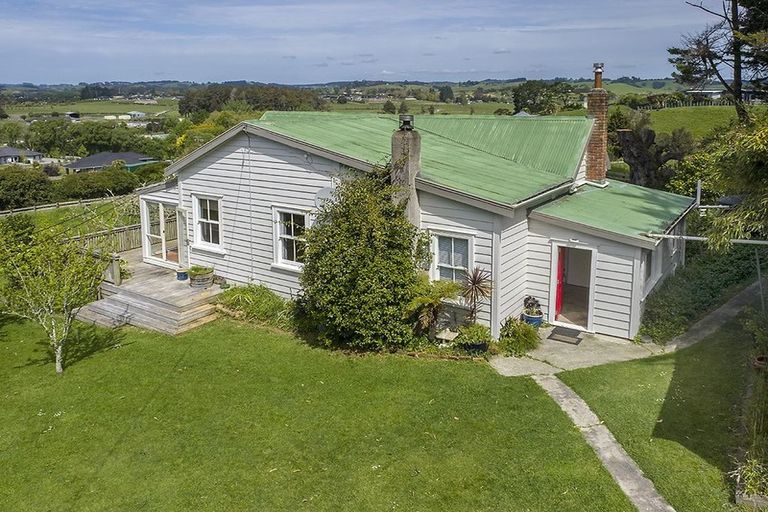Photo of property in 11 Pinchgut Road, Kaukapakapa, 0873
