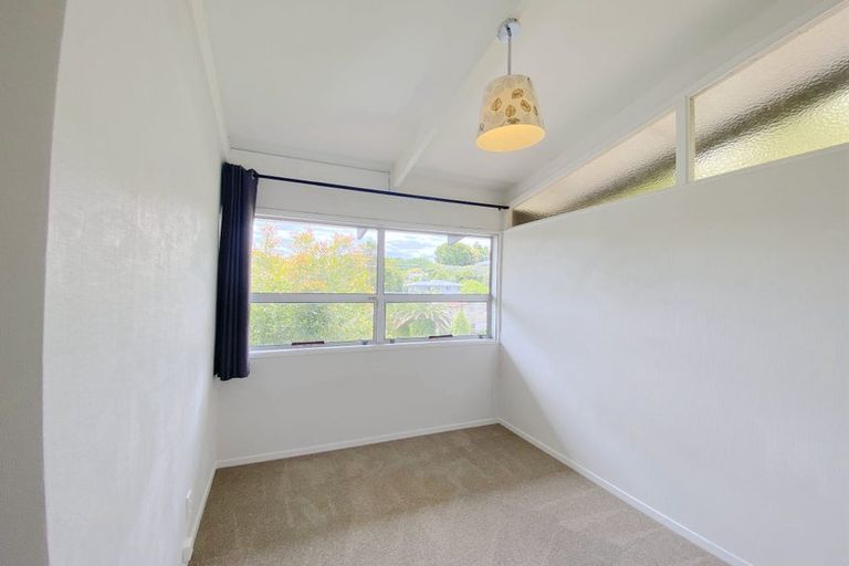 Photo of property in 74 Peach Road, Glenfield, Auckland, 0629