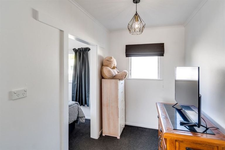 Photo of property in 6 Alexander Avenue, Onekawa, Napier, 4110