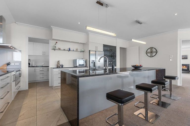 Photo of property in 16 Parkland Rise, Omokoroa, 3114