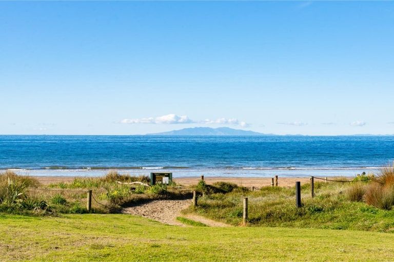 Photo of property in 32 Streamview Way, Long Bay, 0792