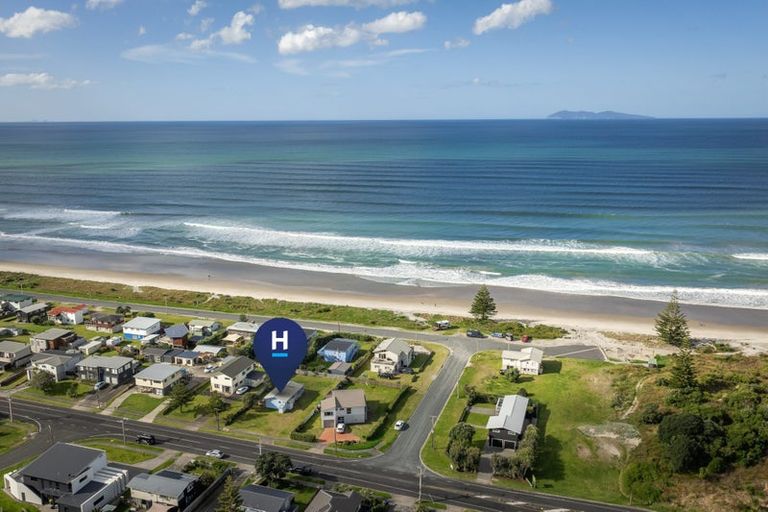 Photo of property in 283 Seaforth Road, Waihi Beach, 3611