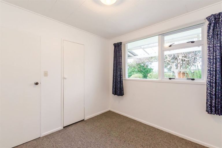 Photo of property in 9 Lesley Grove, Waikanae, 5036