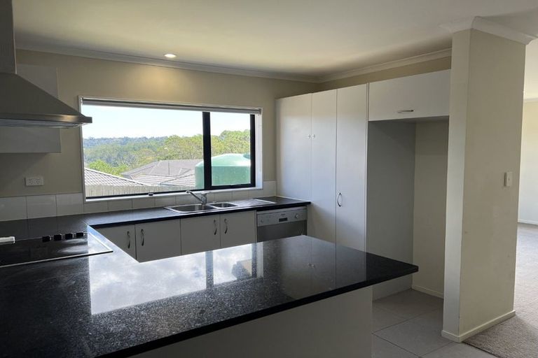 Photo of property in 63 Tiriwa Drive, Massey, Auckland, 0614