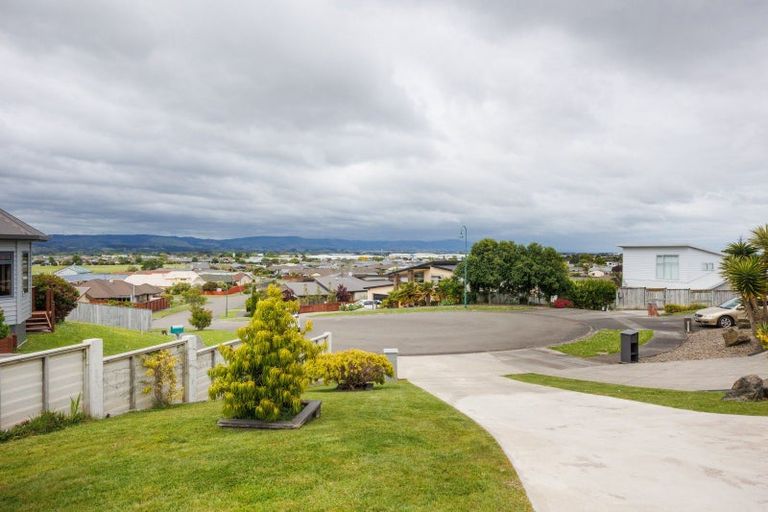 Photo of property in 3 Tennyson Avenue, Kelvin Grove, Palmerston North, 4414