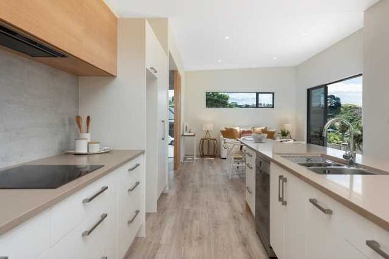 Photo of property in 194 Waitaha Road, Welcome Bay, Tauranga, 3112