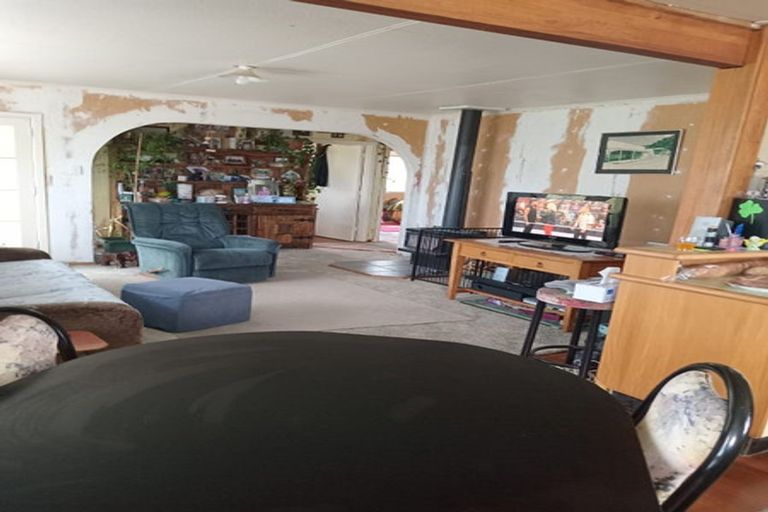 Photo of property in 84 Henderson Street, Kimbolton, 4774