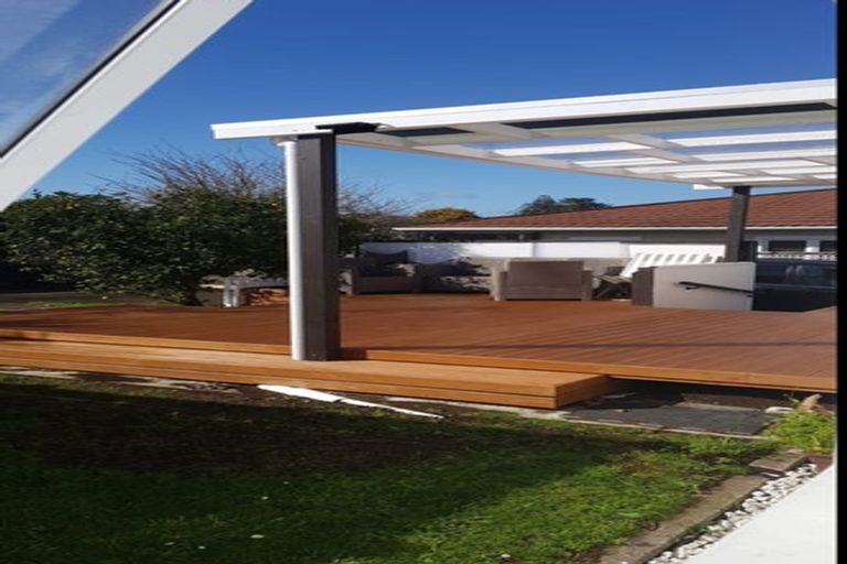 Photo of property in 11 Chilman Street, Strandon, New Plymouth, 4312