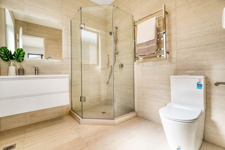 Photo of property in 24 Babina Avenue, Kumeu, 0810