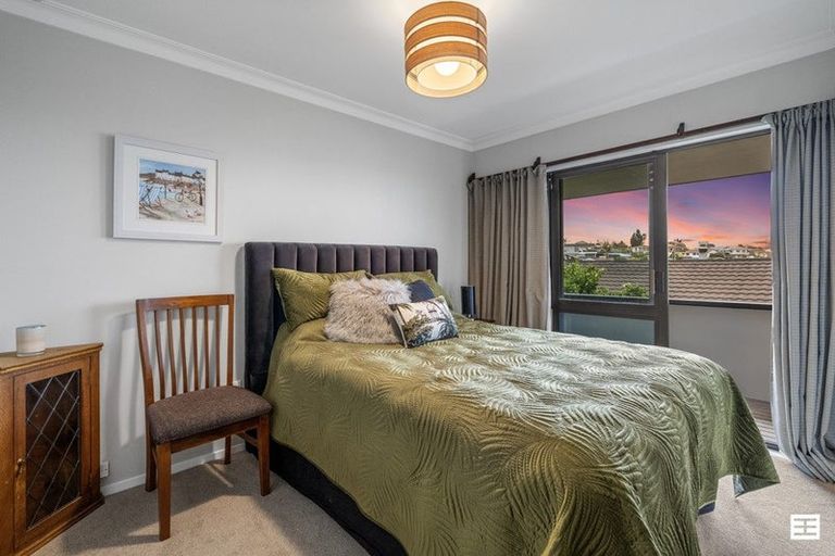 Photo of property in 1 Ruamoana Place, Omokoroa, 3114