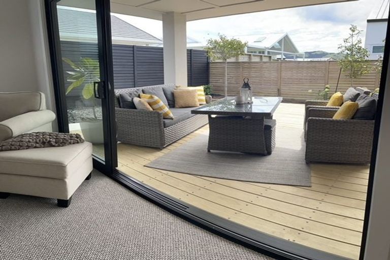 Photo of property in 16 Awatea Drive, Whitianga, 3510