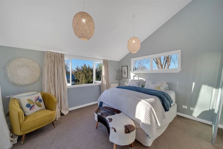 Photo of property in 100 Idris Road, Bryndwr, Christchurch, 8052