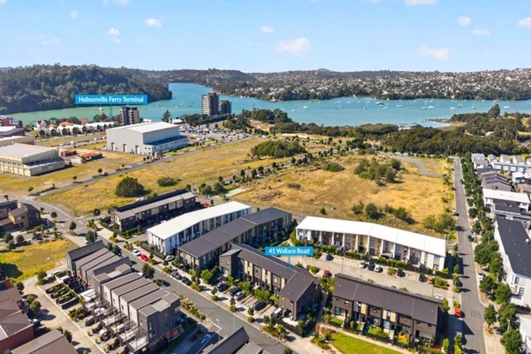 Photo of property in 41 Wallace Road, Hobsonville, Auckland, 0616