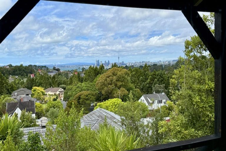 Photo of property in 50 Balmain Road, Chatswood, Auckland, 0626