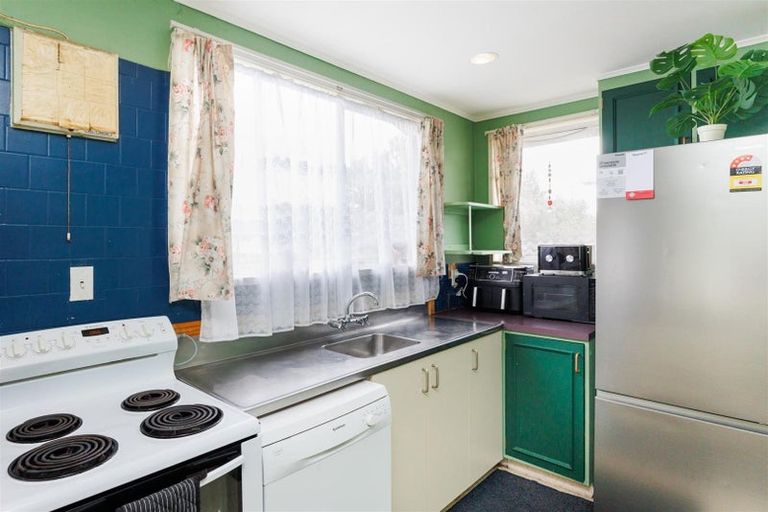 Photo of property in 19 Alexandra Street, Marton, 4710