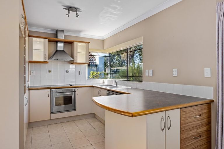 Photo of property in 43 Riverstone Road, Te Atatu Peninsula, Auckland, 0610