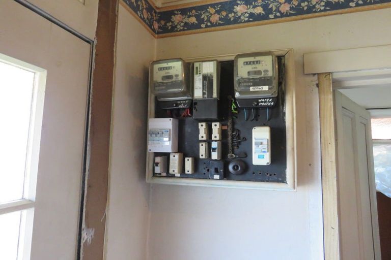 Photo of property in 33 Romilly Street, Westport, 7825