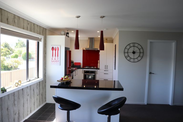 Photo of property in 8 Clutha Street, Alexandra, 9320