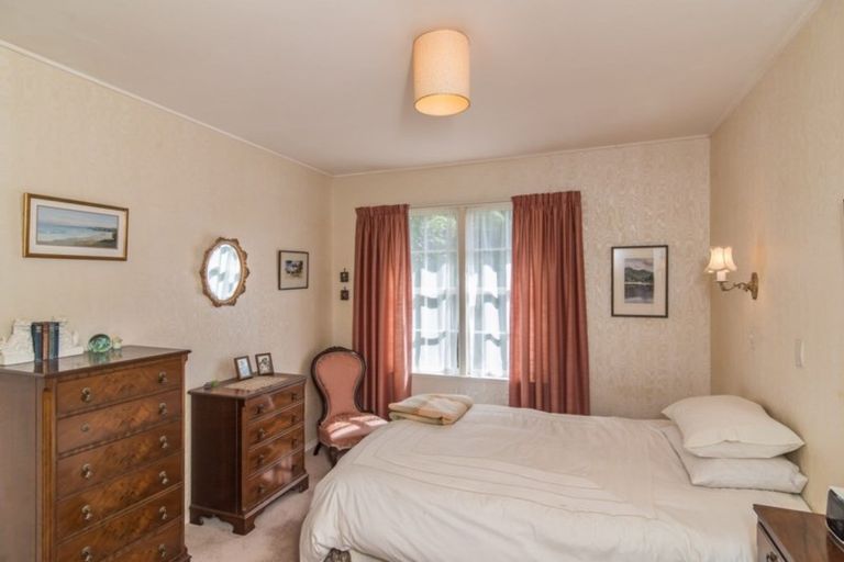 Photo of property in 6 Lethenty Way, Karori, Wellington, 6012