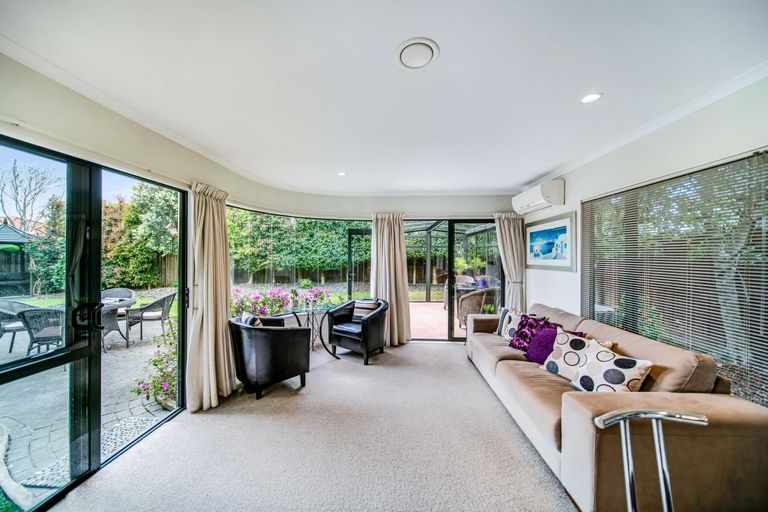 Photo of property in 26 Windsong Court, Northpark, Auckland, 2013