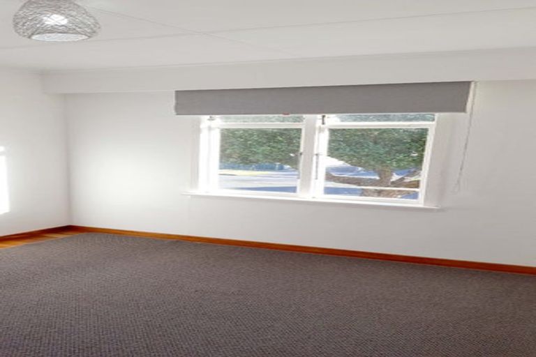 Photo of property in 61 Whiteley Street, Moturoa, New Plymouth, 4310