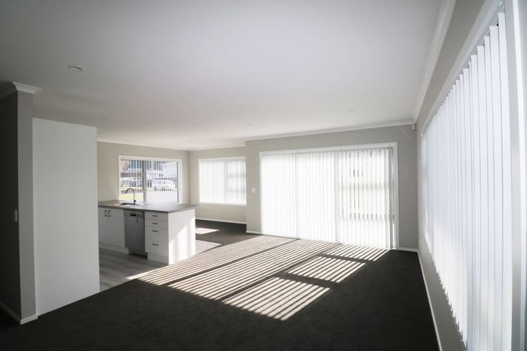 Photo of property in 76 Ruahine Street, Paraparaumu, 5032