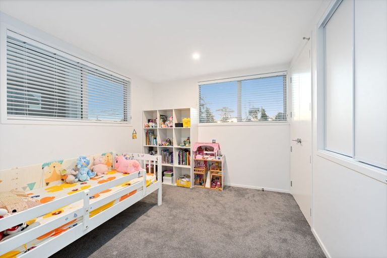 Photo of property in 3/21 Titoki Street, Te Atatu Peninsula, Auckland, 0610