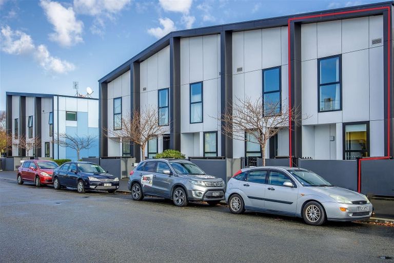 Photo of property in 8/283 Brougham Street, Sydenham, Christchurch, 8023