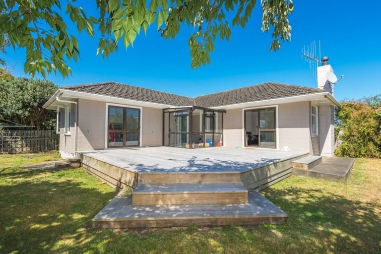 Photo of property in 66 Parkes Avenue, Saint Johns Hill, Whanganui, 4501