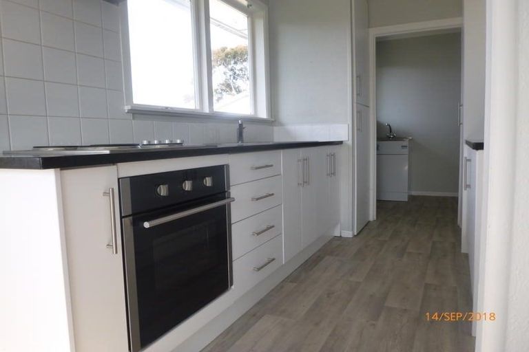 Photo of property in 24 Ronald Place, Manurewa, Auckland, 2102