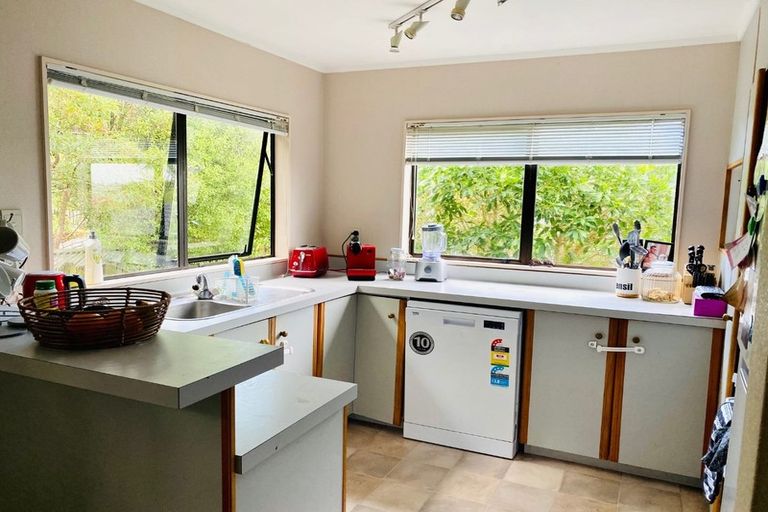 Photo of property in 2/7 Lynngate Place, Hillcrest, Auckland, 0627