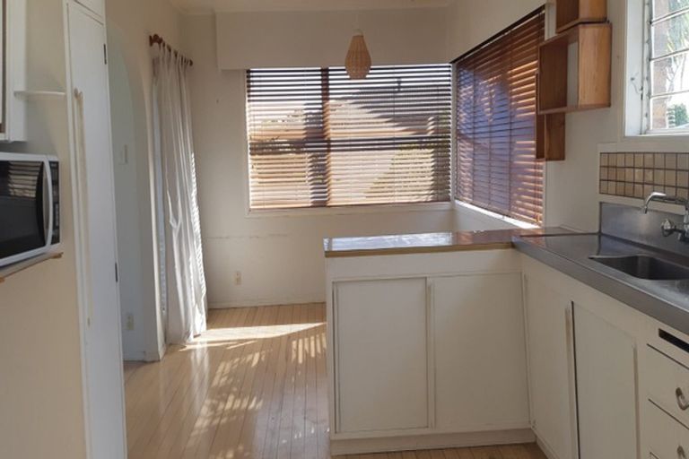 Photo of property in 1a Coronation Street, Belmont, Auckland, 0622