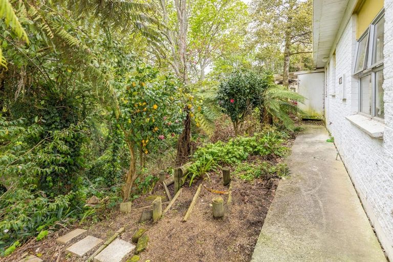 Photo of property in 12a Southsea Crescent, Silverdale, Hamilton, 3216