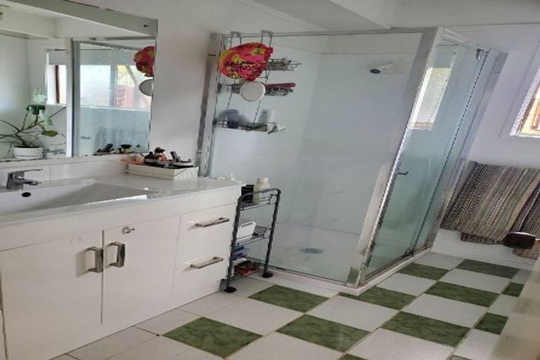 Photo of property in 2/11 Long Bay Drive, Torbay, Auckland, 0630